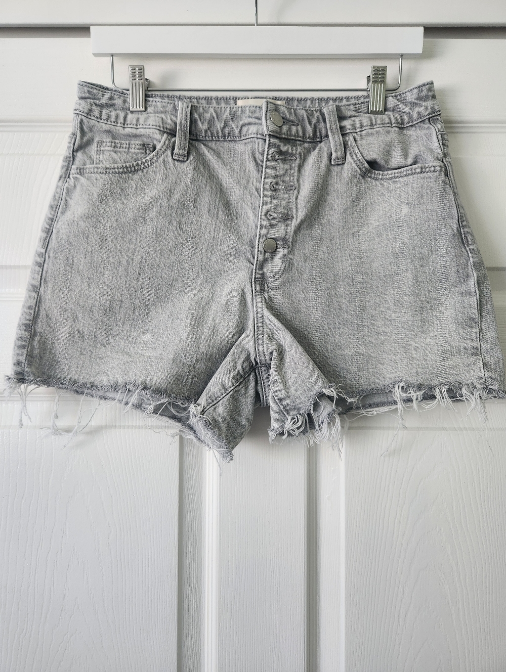 Universal Thread Light Gray High-Rise Frayed Denim Shorts